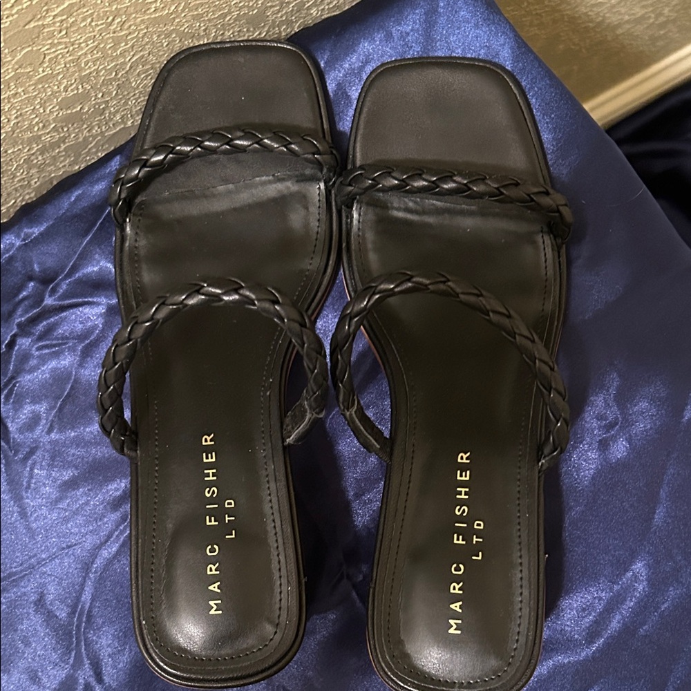 Marc Fisher Black Leather Braided Strap Sandals Size 8.5 Like new! - Picture 3 of 9